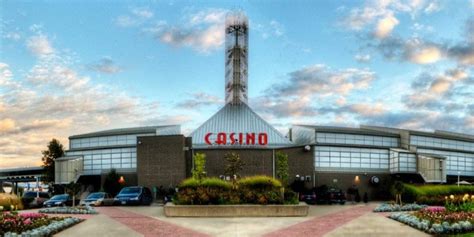 Hotels near Brantford Charity Casino.